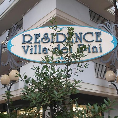 Residence Villa Dei Pini Rimini Buitenkant foto