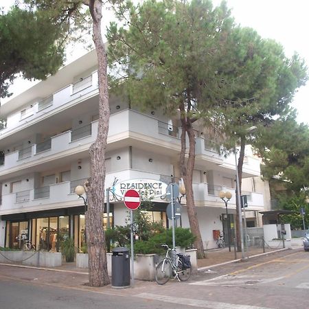 Residence Villa Dei Pini Rimini Buitenkant foto