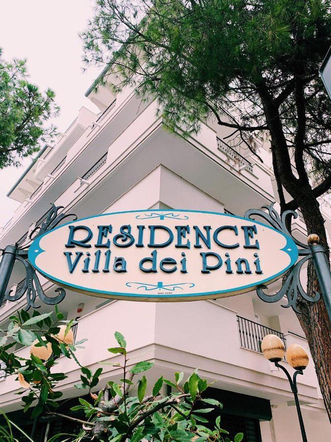 Residence Villa Dei Pini Rimini Buitenkant foto