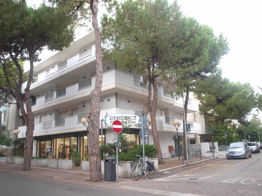 Residence Villa Dei Pini Rimini Buitenkant foto
